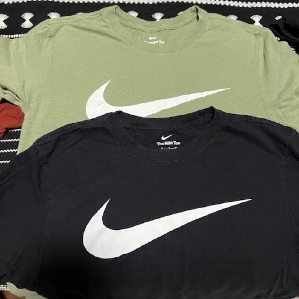 Lot of 5 T-Shirts, Small